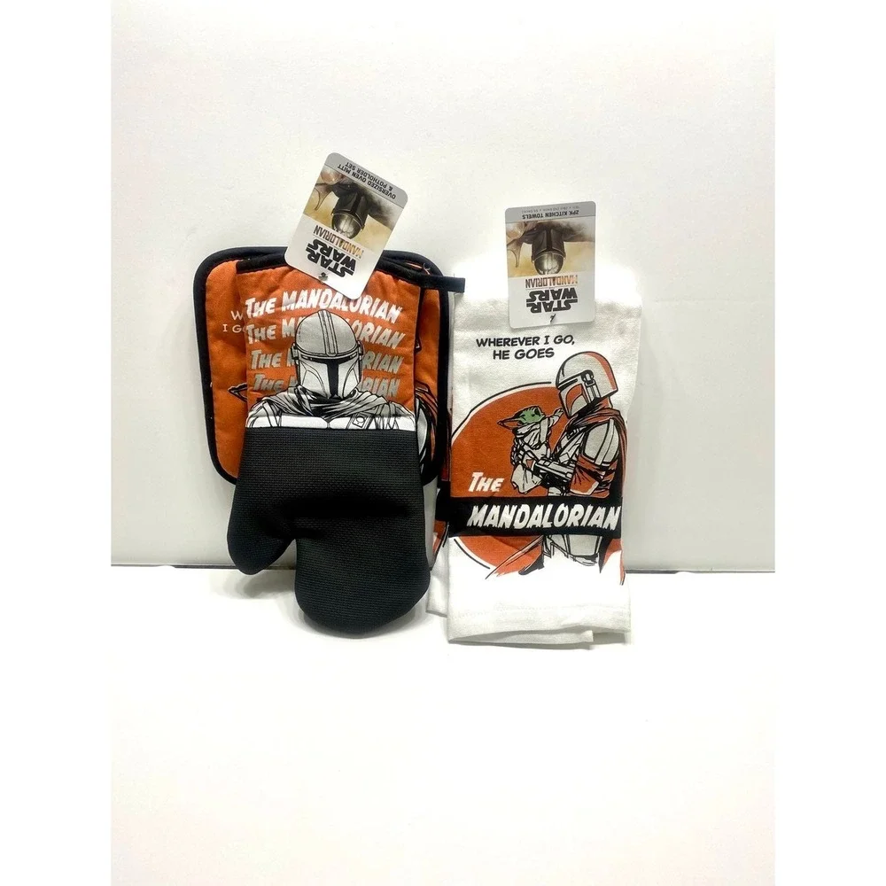 4 pc Mandalorian Star Wars Kitchen Towels Oven Mitts Pot Holder Set Disney NEW